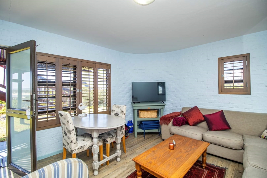 5 Bedroom Property for Sale in Stilbaai Wes Western Cape